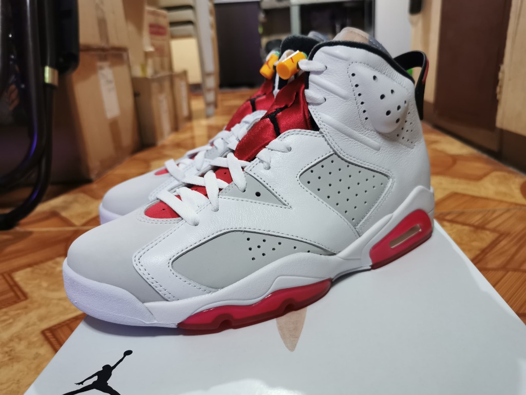 bugs bunny jordan 6s