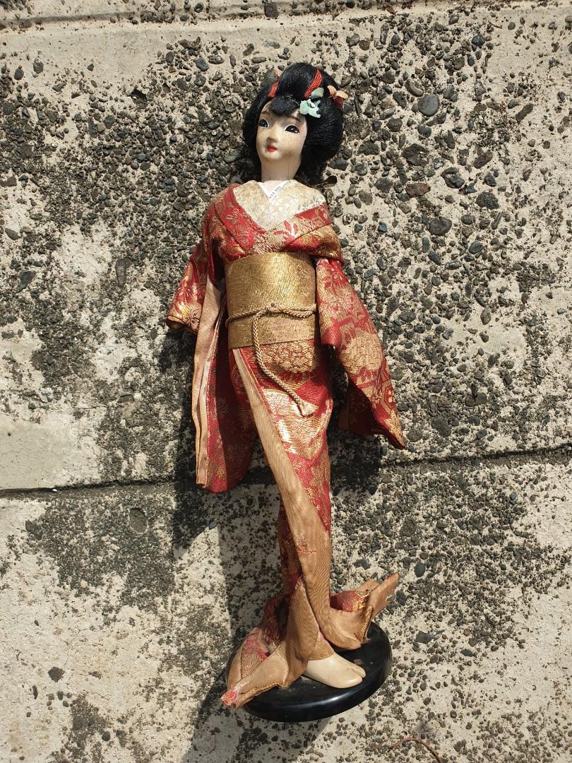Antique Japanese aim Geisha