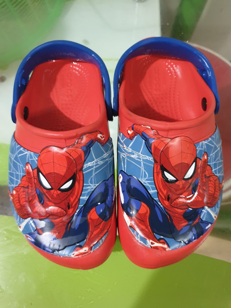 Crocs online spiderman lights