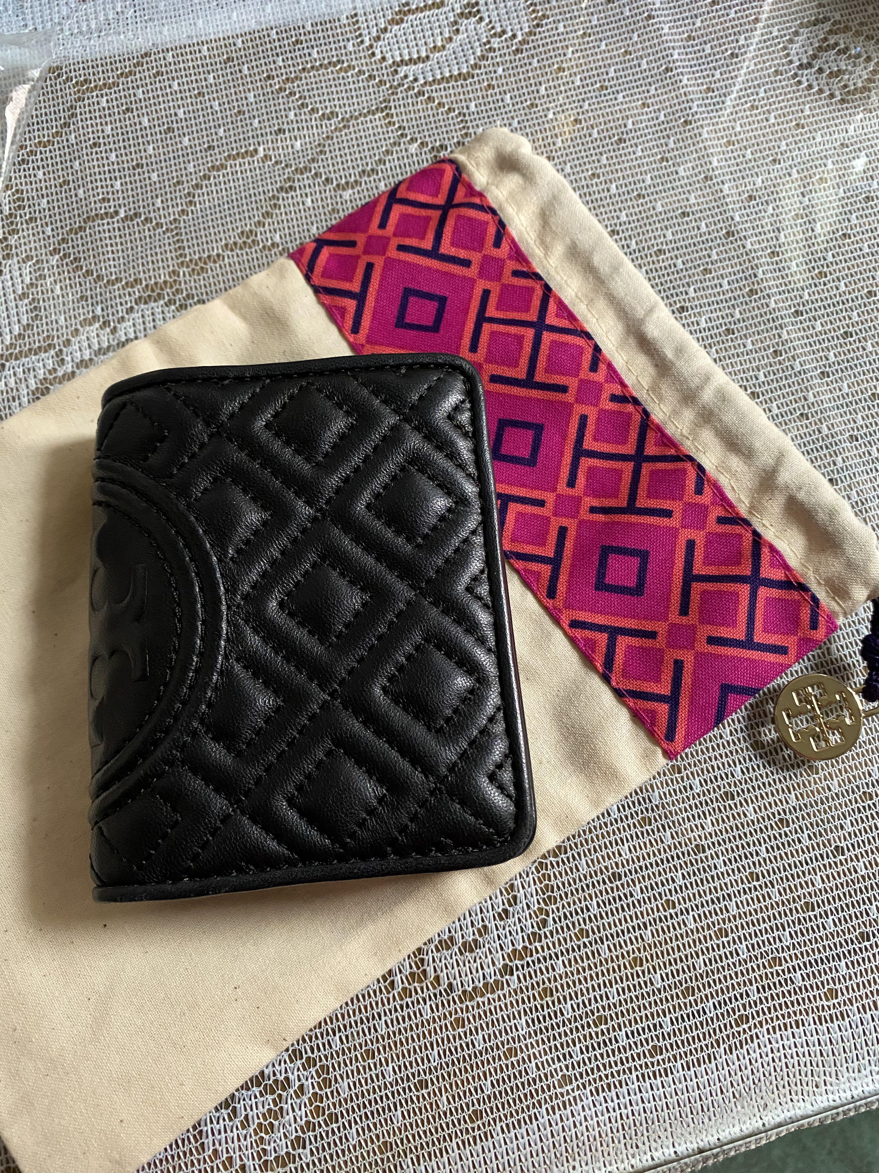 Authentic Tory Burch wallet, Luxury, Bags & Wallets on Carousell