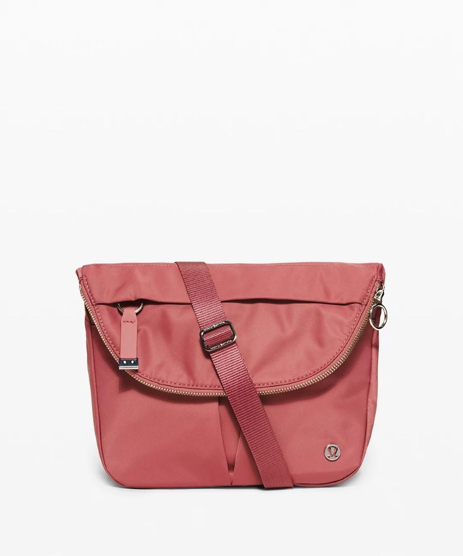 Lululemon festival on sale bag pink