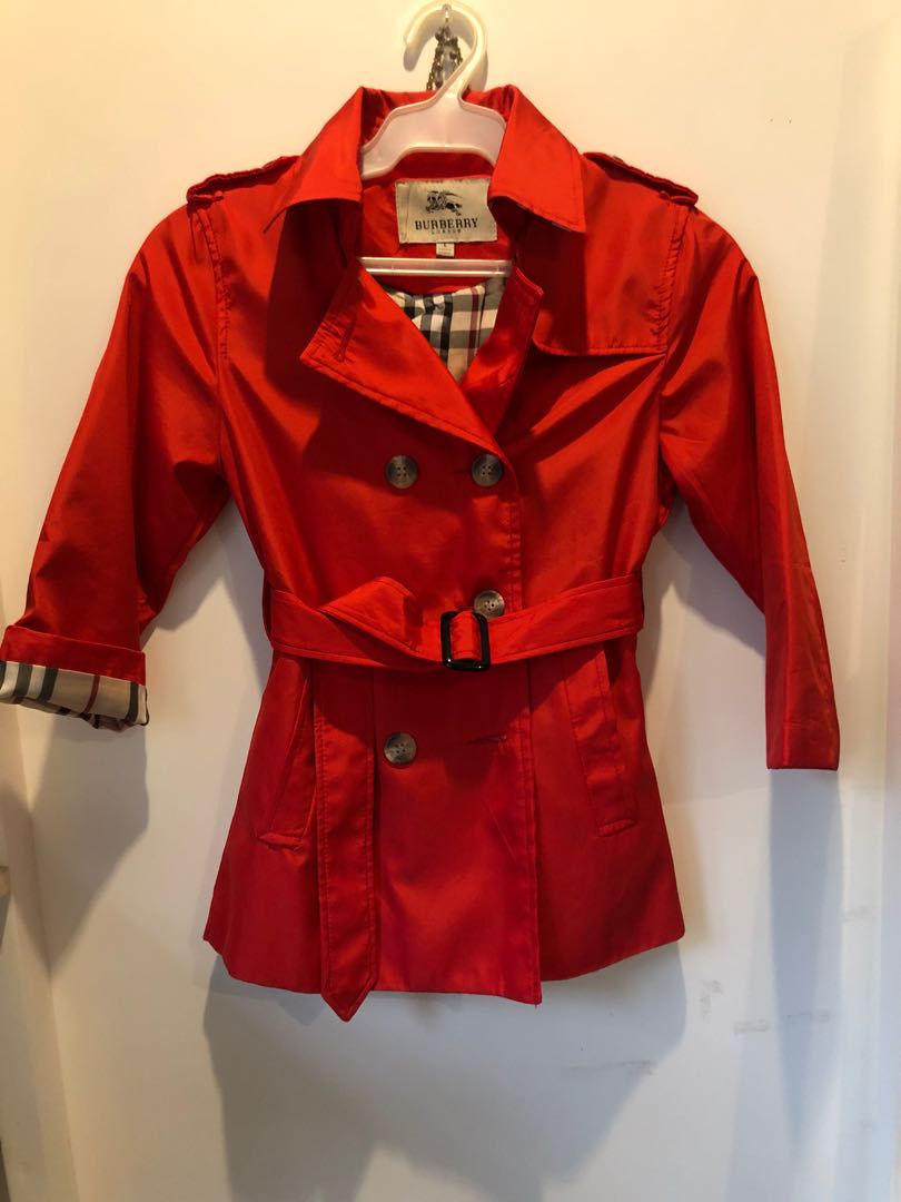 Canberra Litterær kunst Trække ud Burberry” Red Coat, Women's Fashion, Coats, Jackets and Outerwear on  Carousell