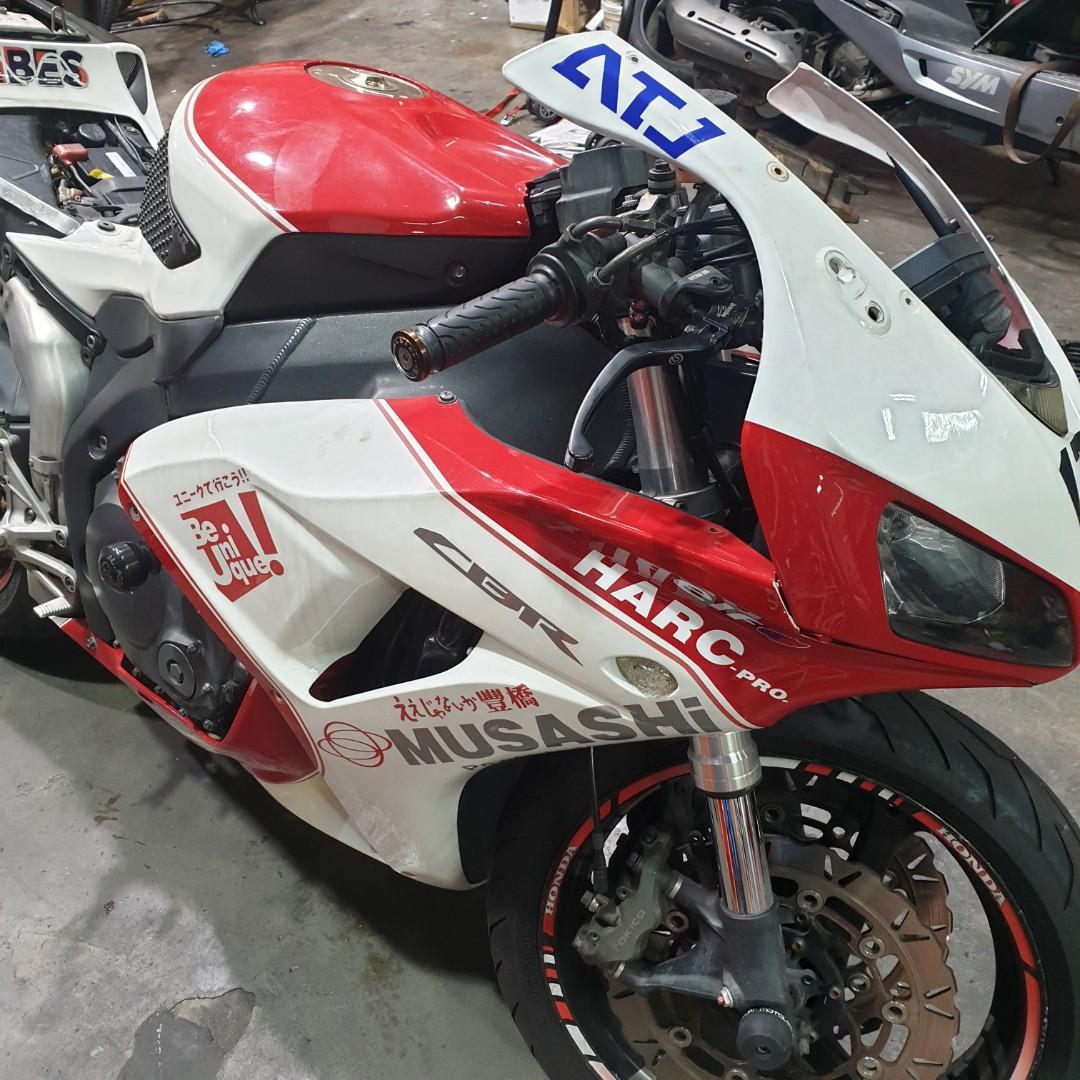 Buy in bike at high price Motorcycles Motorcycles for Sale Class 2B on Carousell