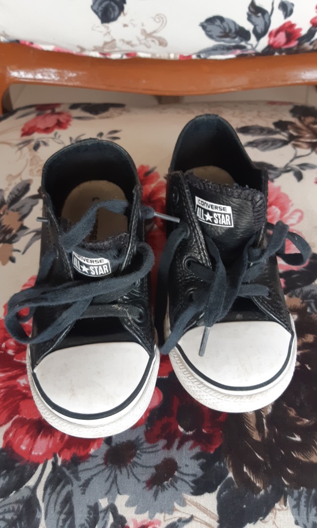 kids leather converse