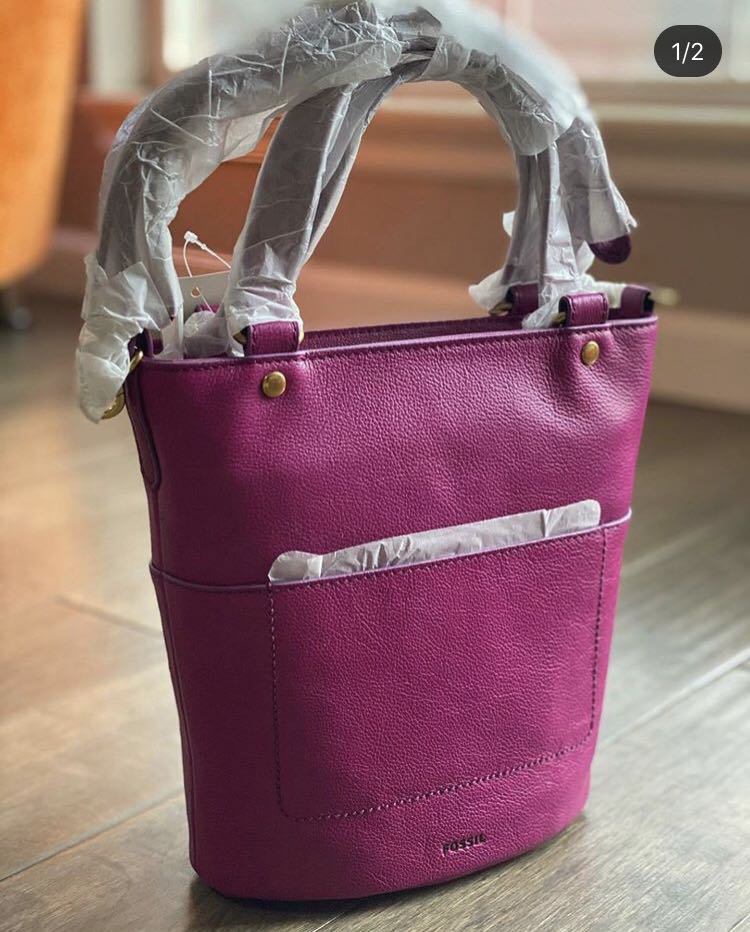 Fossil Amelia Small Bucket in Magenta Luxury Bags Wallets on Carousell