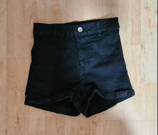 (Category: ) located in . Submitted by clothesstuffneverythingnice (Listing ID 1041864323, Image 1). Description: .