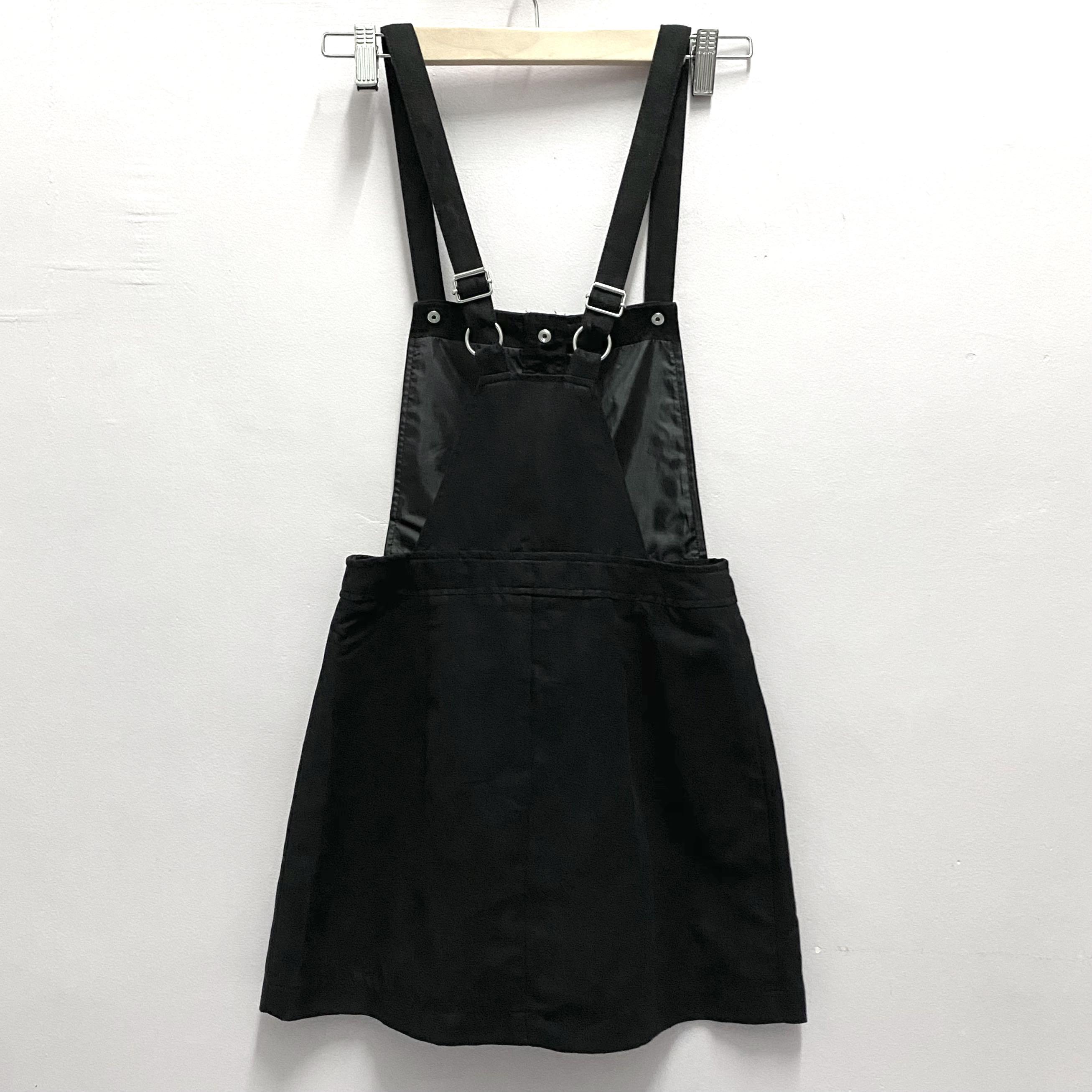 h&m black pinafore