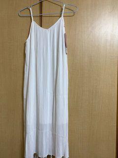 Hopeshow Slip dress with Tassel ends in white
