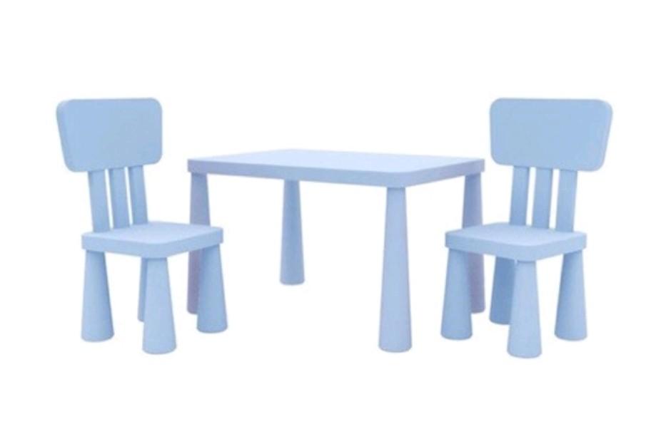 mammut table and chairs