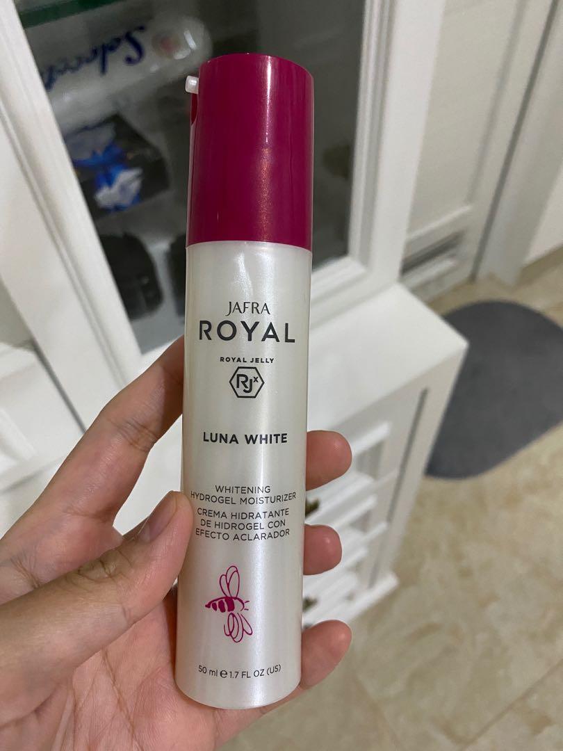Jafra moisturizer luna white, Kesehatan & Kecantikan, Kulit, Sabun