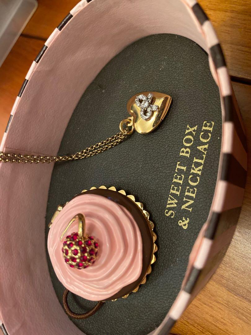 Juicy couture cupcake deals necklace
