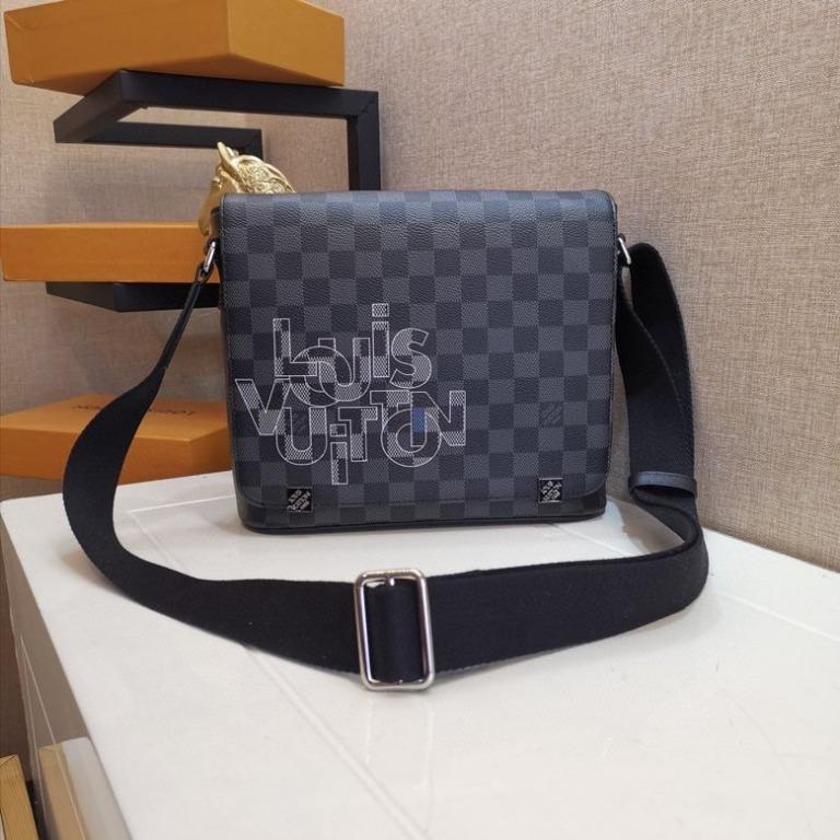 Louis Vuitton District Messenger Bag, Men's Fashion, Bags, Sling Bags on  Carousell