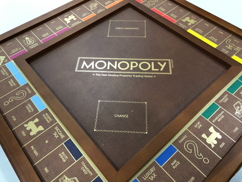 Monopoly Luxury Wooden Edition (Premium Collectible), Hobbies & Toys