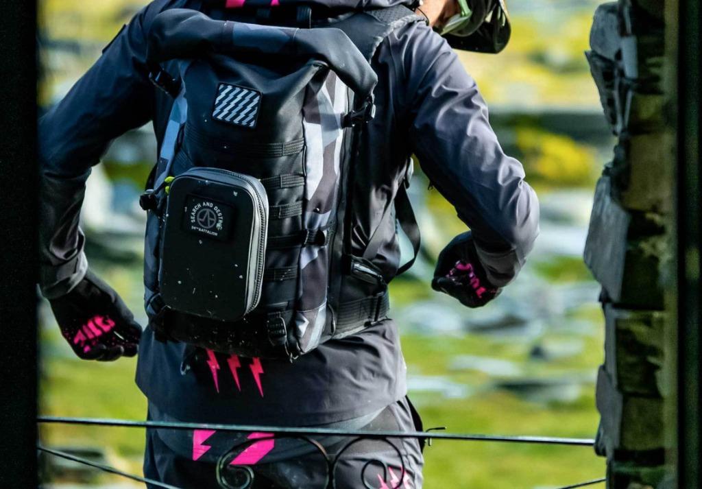 Muc-Off Lab.94 The Ride Pack INSTOCK, Bicycles & PMDs, Bicycles, Mountain  Bikes on Carousell