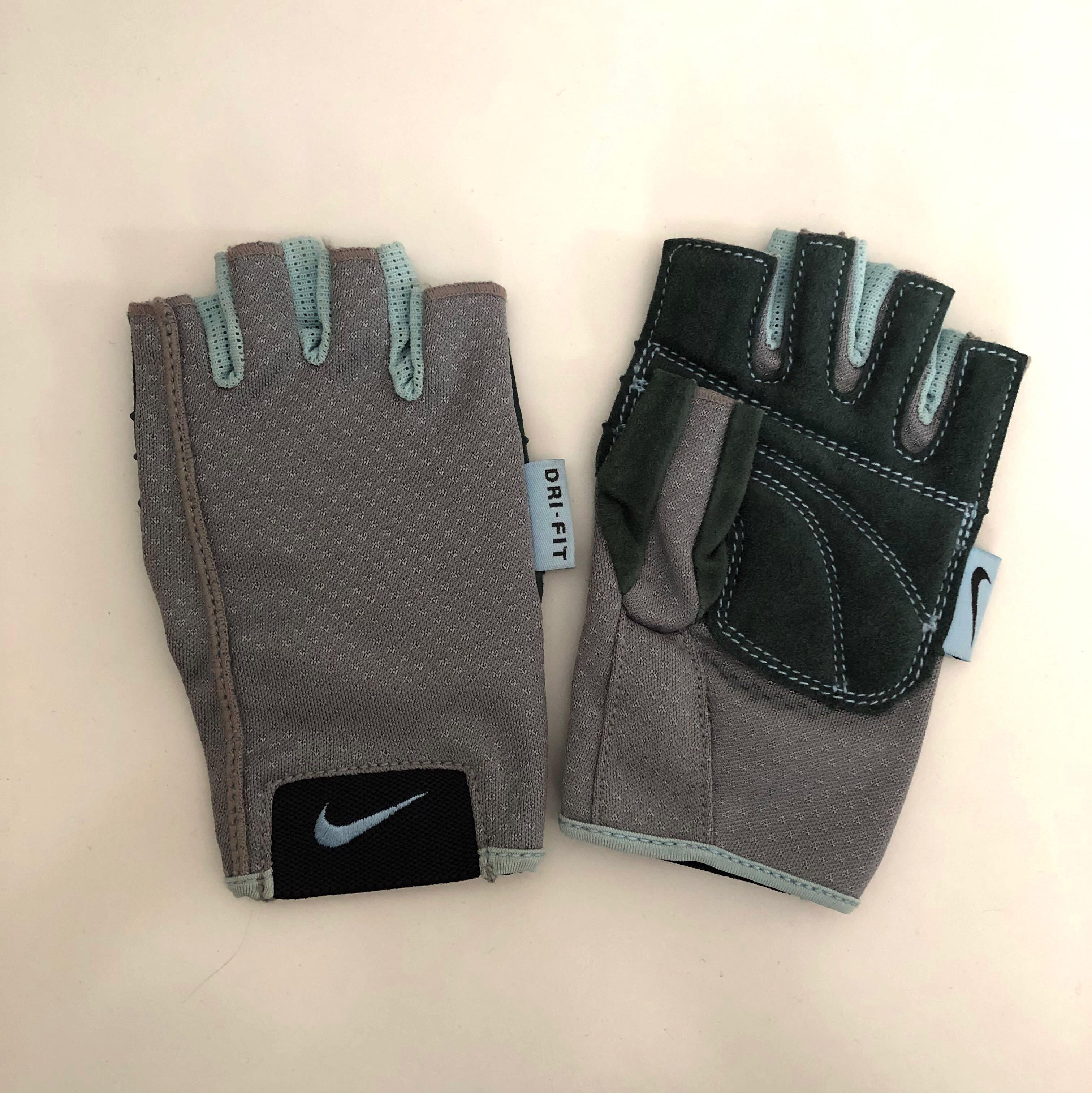 Weight lifting gloves best sale nike