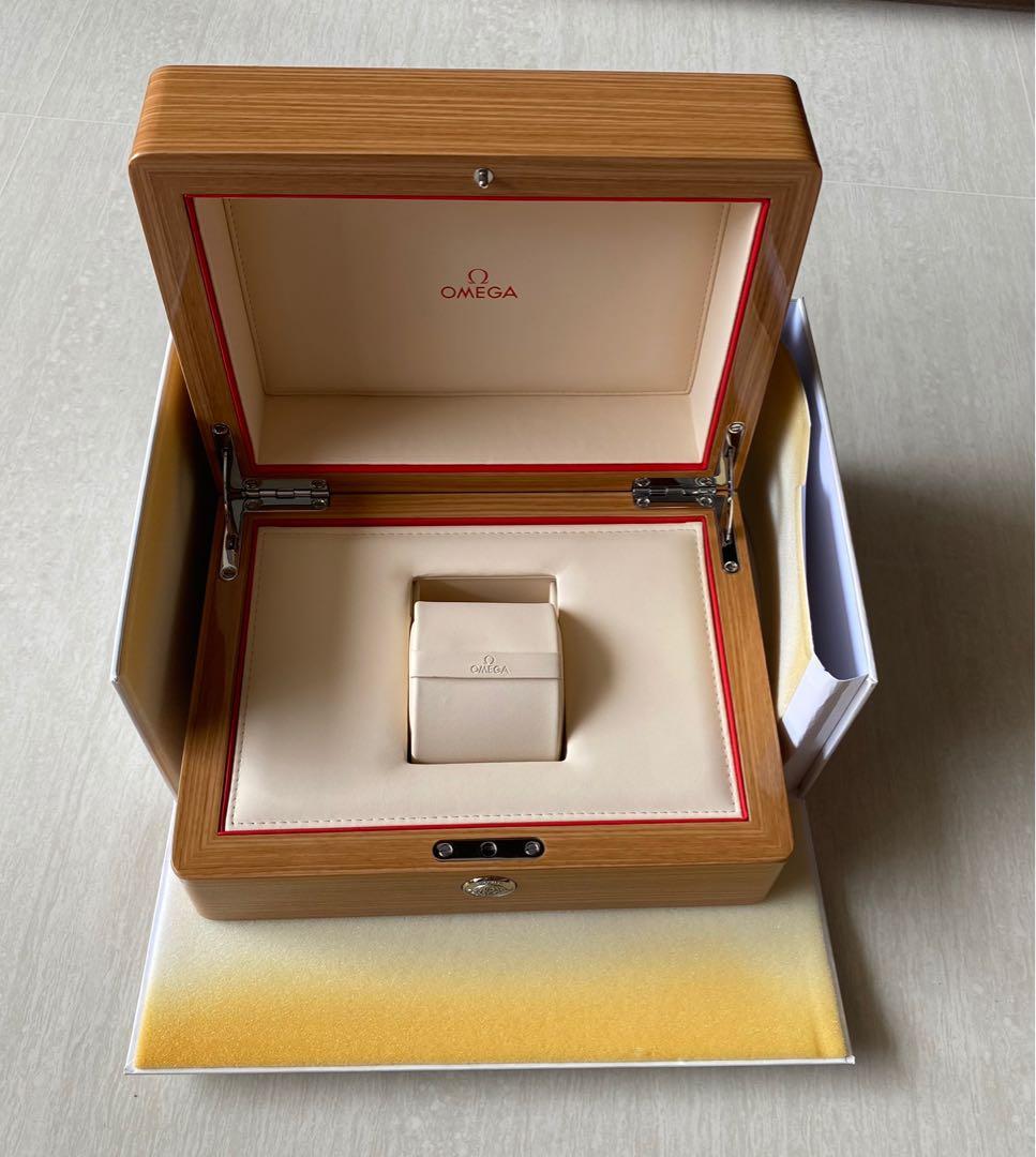 Omega watch box 2025 wood