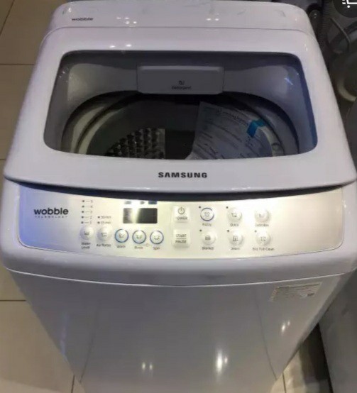 Samsung wobble automatic washing machine, TV & Home Appliances, Washing