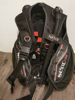 （分類：）位於 。 由 cjj77 提交（商品編號 1041925003，圖片 1）。簡介： 。