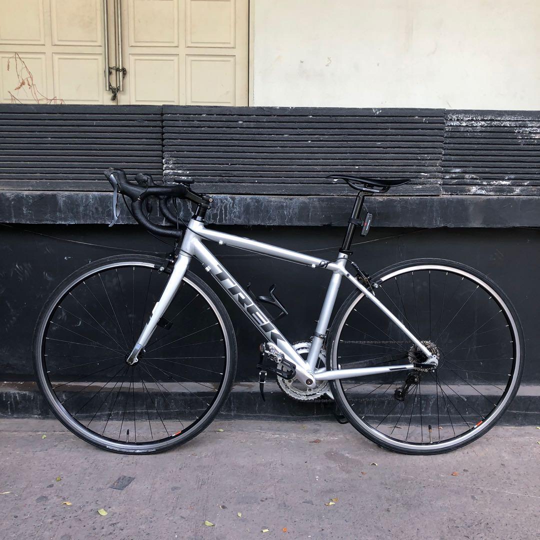 Sepeda road bike trek harga sale