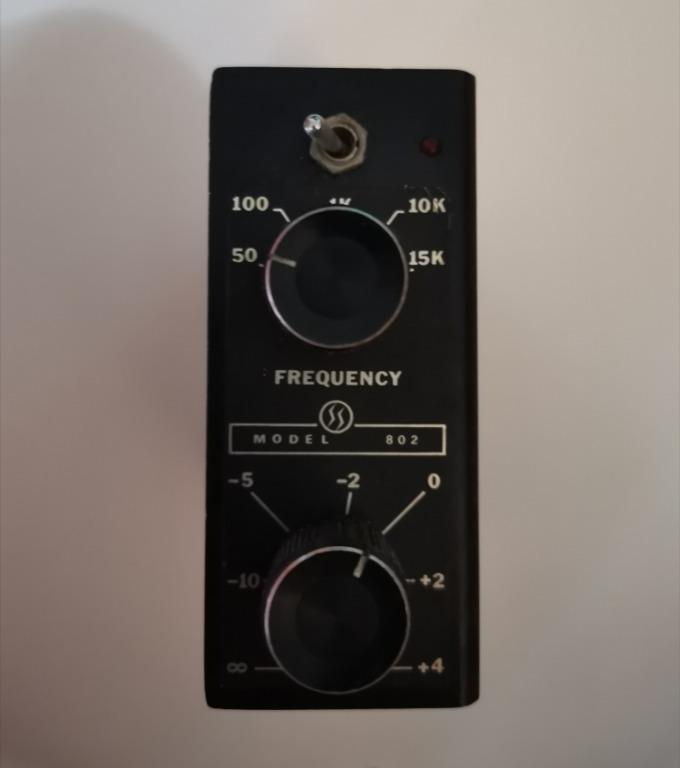Vintage Spectra Sonics Signal Generator (Category: Other Audio Equipment) located in Pateros City. Submitted by bnstrade (Listing ID 1041847827, Image 1). Description: Vintage Spectra Sonics Signal Generator Battery - Three 9V.