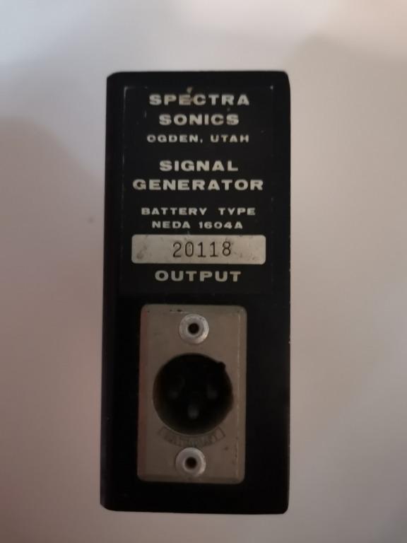Vintage Spectra Sonics Signal Generator (Category: Other Audio Equipment) located in Pateros City. Submitted by bnstrade (Listing ID 1041847827, Image 2). Description: Vintage Spectra Sonics Signal Generator Battery - Three 9V.
