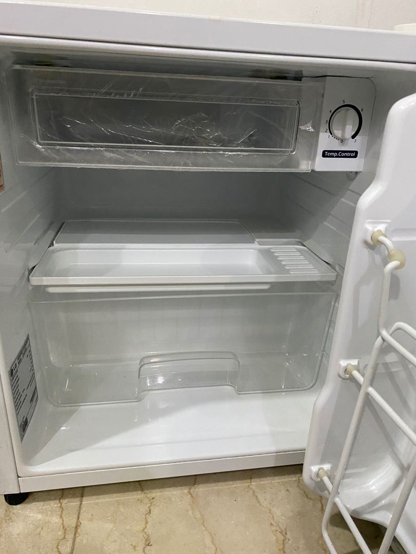 Small bedroom fridge, Furniture & Home Living, Furniture, Other Home