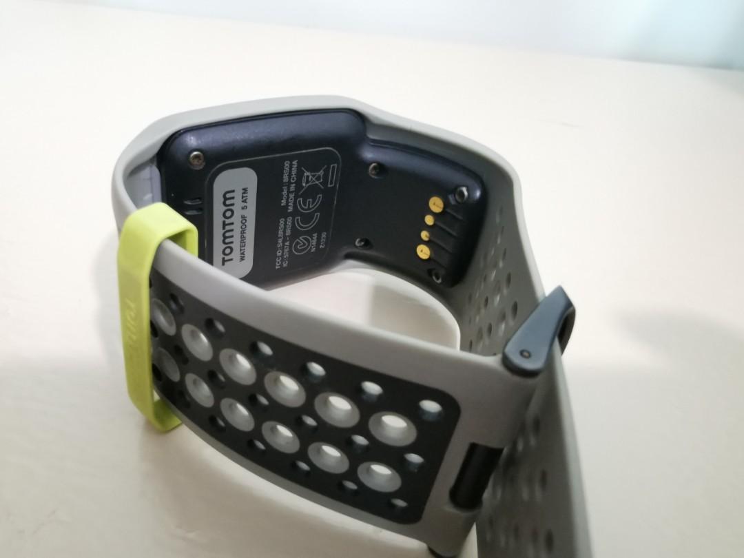 Tomtom waterproof 5 atm top