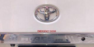Toyota Hiace Euro 5 rear door handle panel chrome garnish hiace 200 kdh200 Kdh hi-roof hiroof midroof Super GL SGL SUPERGL reflector boot taillamp headlight bonnet door carbon dx euro3 euro4 buan bonnet fender headlamp door trunk boot bumper