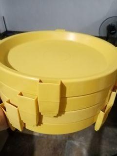 Tupperware set