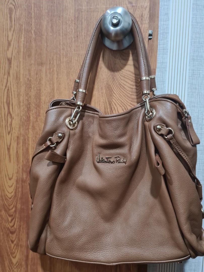 fjendtlighed Modstander skitse Tote brown bag Valentino Rudy-used, Women's Fashion, Bags & Wallets, Purses  & Pouches on Carousell