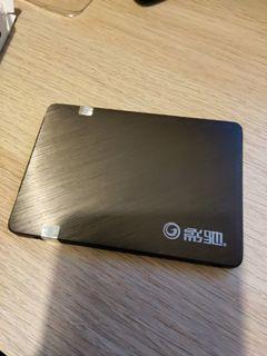 240GB SSD Harddisk 硬盤
