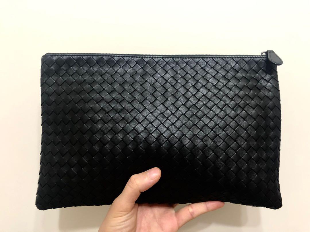 Bv clutch outlet