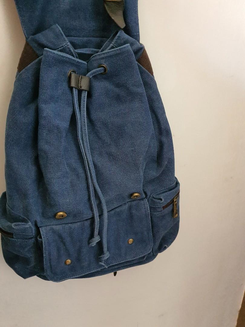Backpack (Category: Backpacks) located in Singapore. Submitted by buy.sell.use (Listing ID 1042083012, Image 3). Description: Pre-loved backpack bought from Taiwan for sale at a cheap price. Seldom use. Clearing stock..