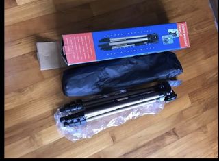 (Category: ) located in . Submitted by 19heng79 (Listing ID 1042009668, Image 1). Description: .