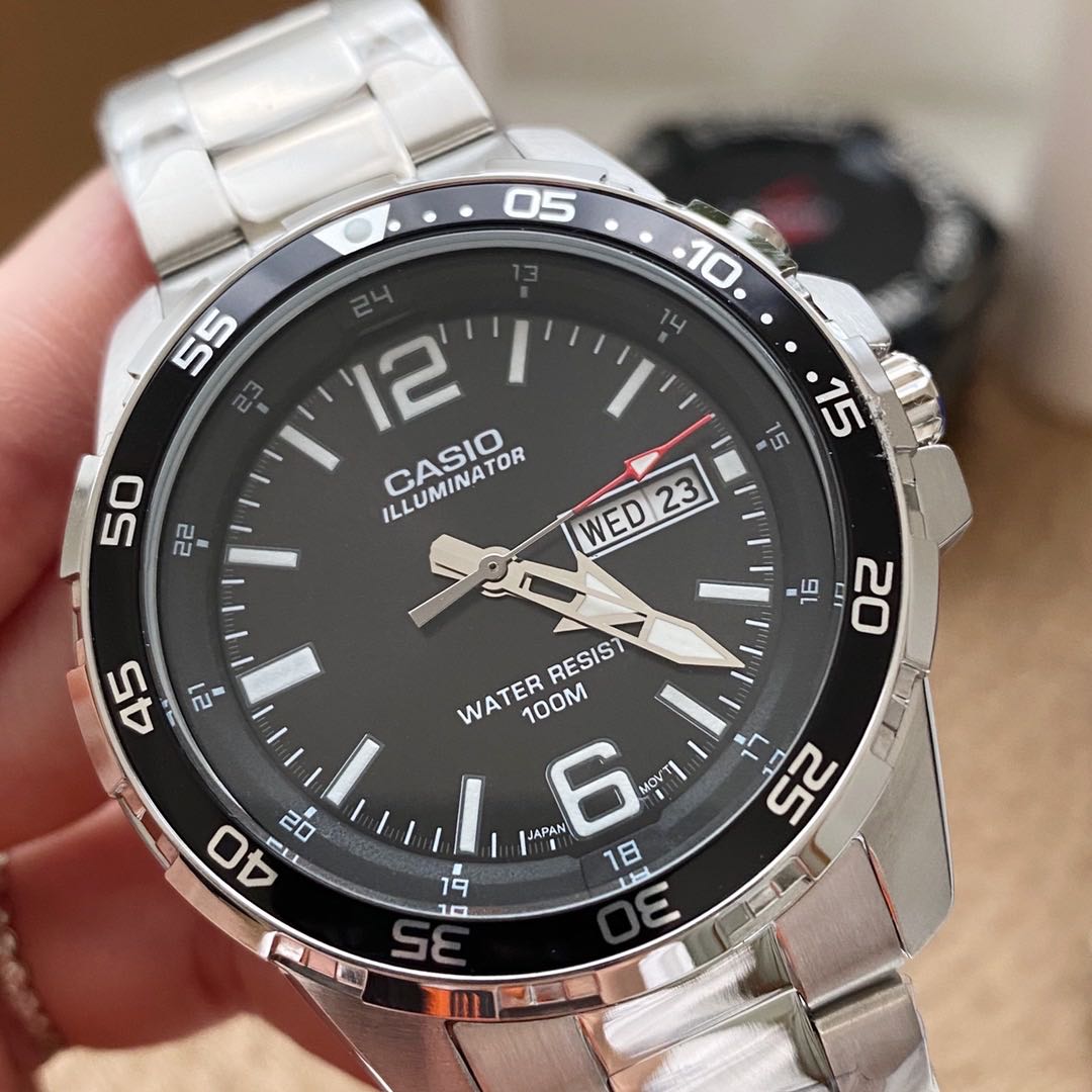 Casio MTD 1079D illuminator Men s Fashion Watches