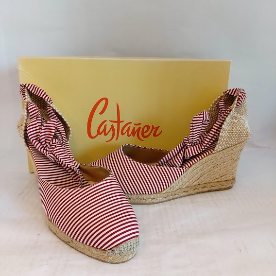 female wedges