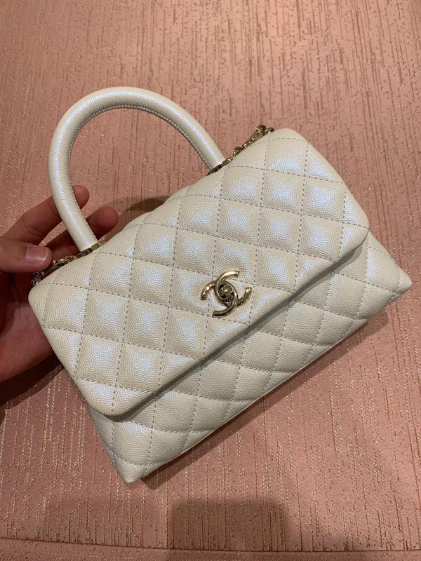 20K Chanel coco handle iridescent ivory with gold hardware