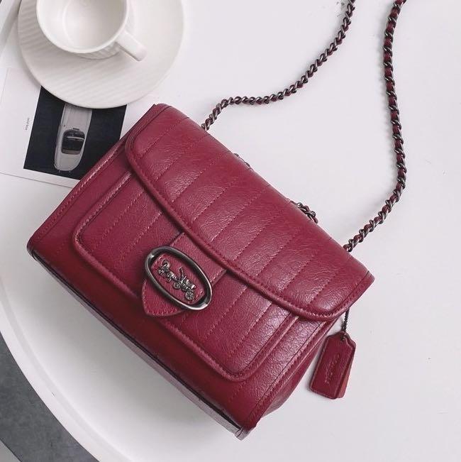 WHAT FITS Coach Melody 29