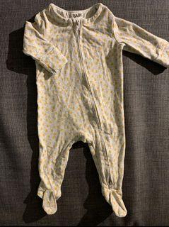 baby sleepsuits with zips