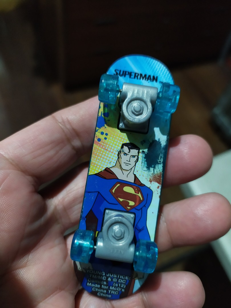 dc comics superman skateboard young justice, Hobbies & Toys, Toys ...