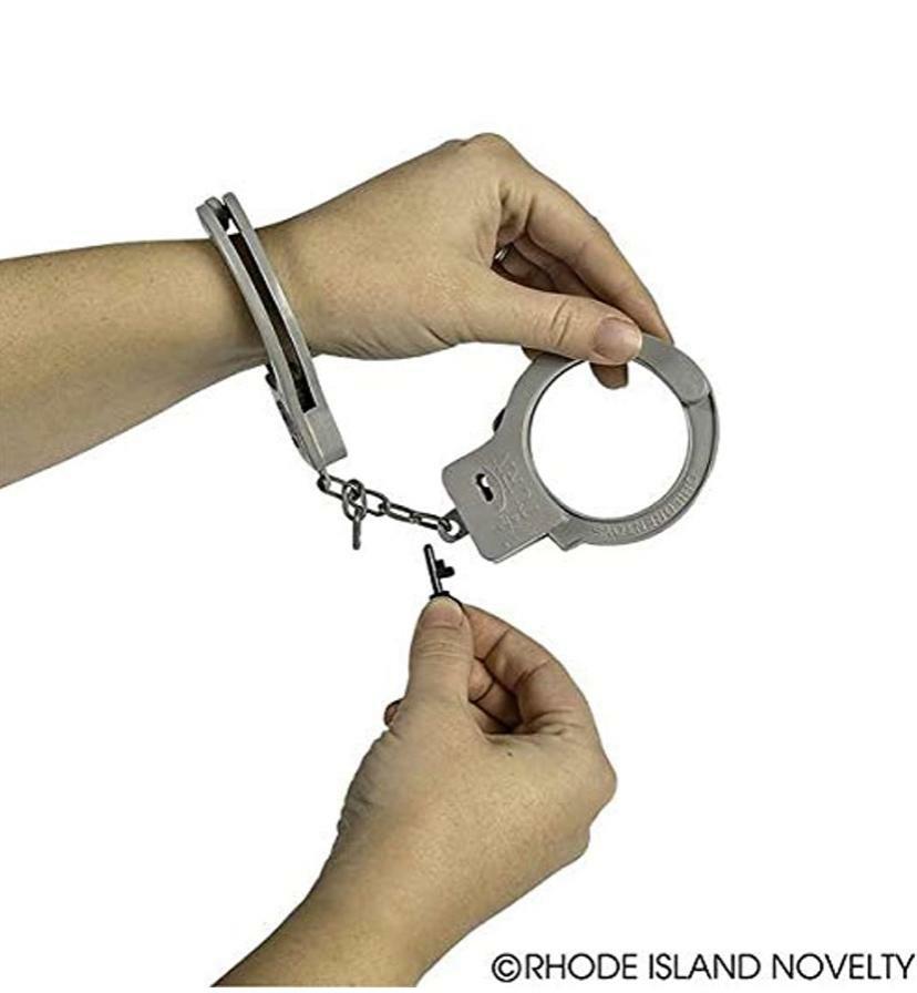 Fake plastic handcuffs realistic police hand cuff, Babies & Kids, Baby