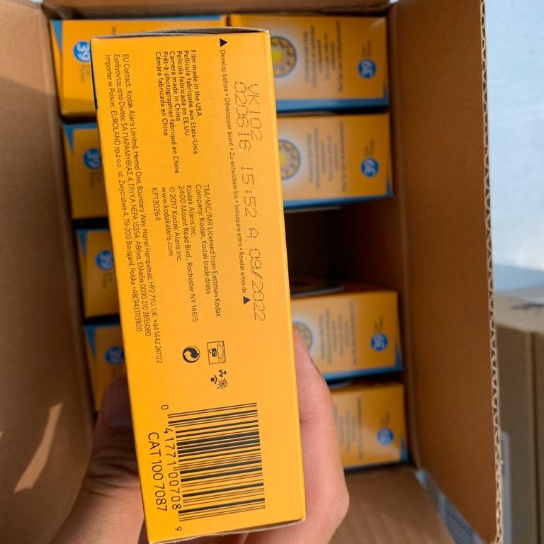 Kodak Daylight 800 Single Use Camera 39 Exposures ( Expire Sept 2022