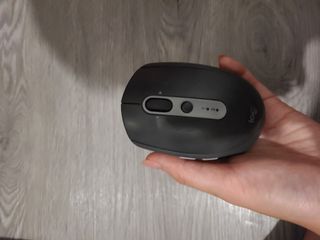 （分類：）位於 。 由 whisperer 提交（商品編號 1042219065，圖片 1）。簡介： 。