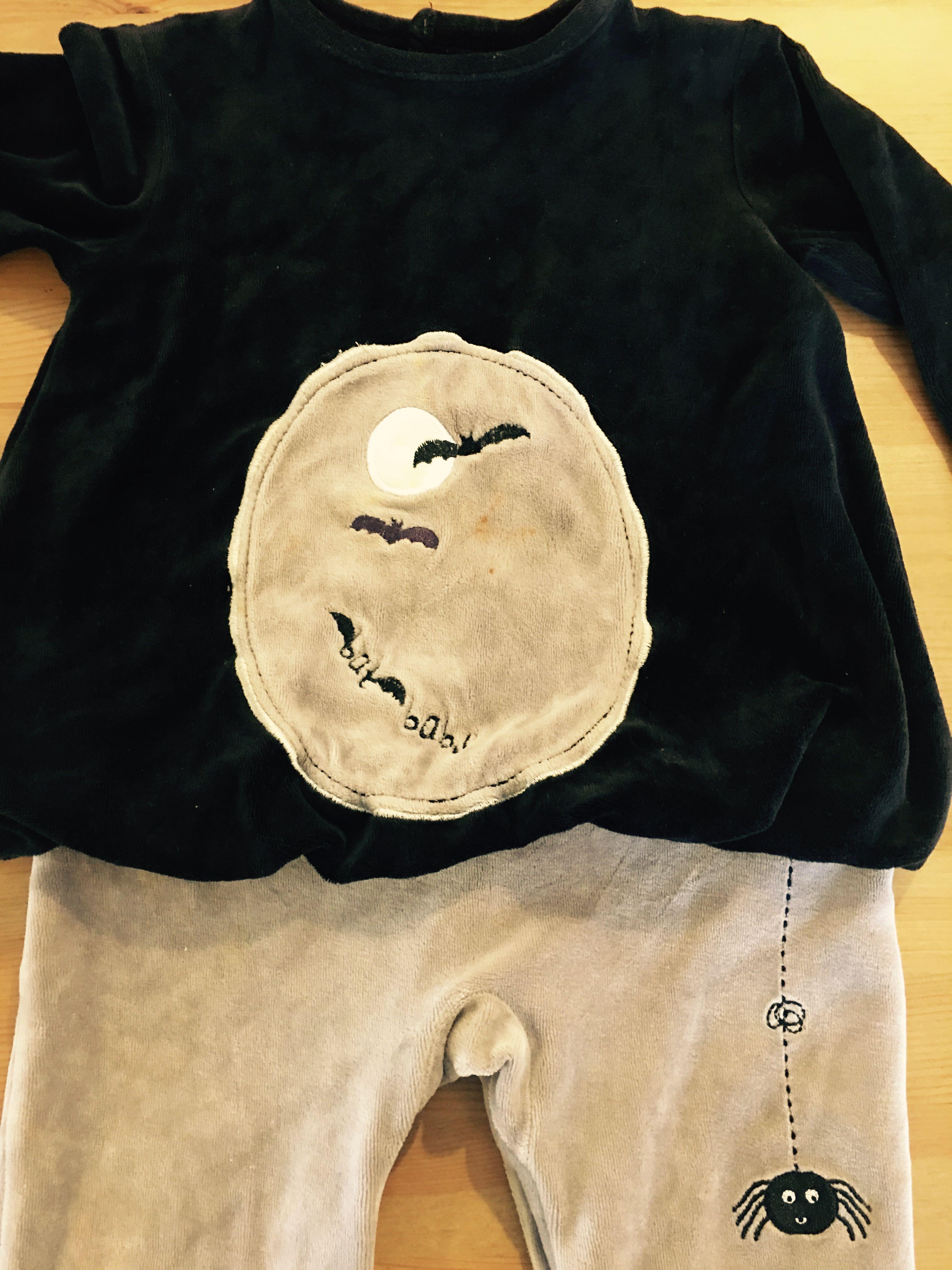 Mamas&Papas Halloween Pyjamas - 2 part set, Babies & Kids, Babies ...