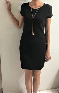 NET OL黑色洋裝(有實穿照片，不含項鍊配件)