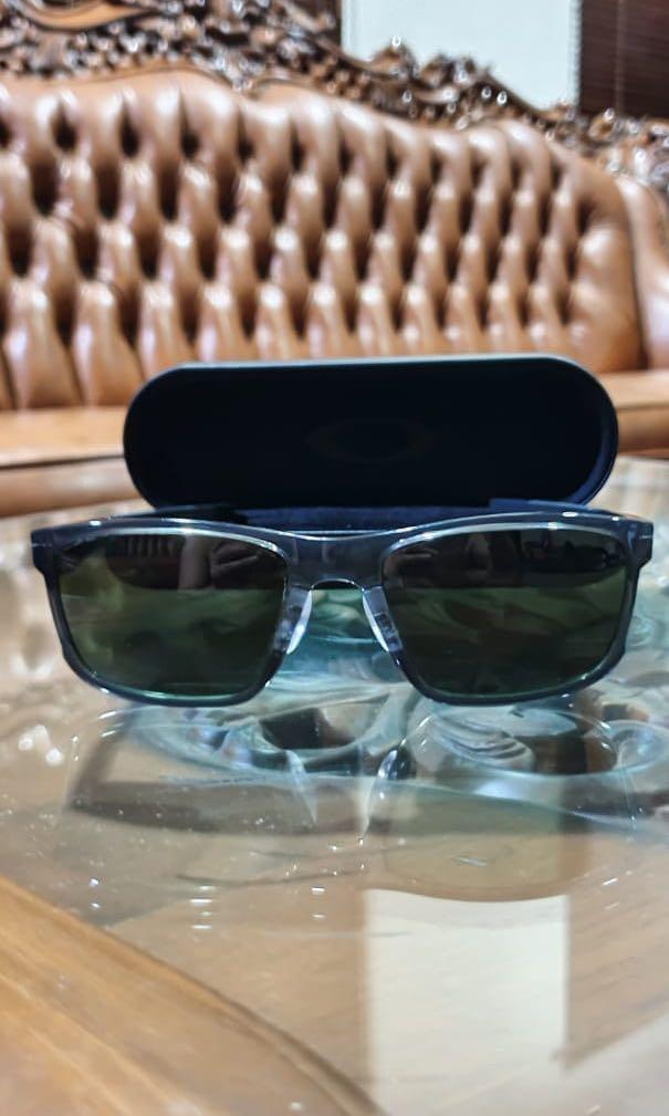 Oakley 2025 sunnies sale