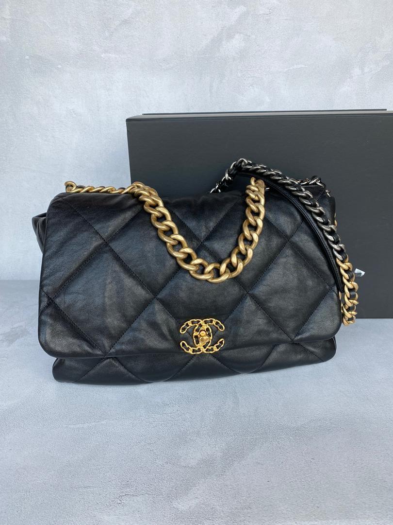 Chanel 19 36cm deals