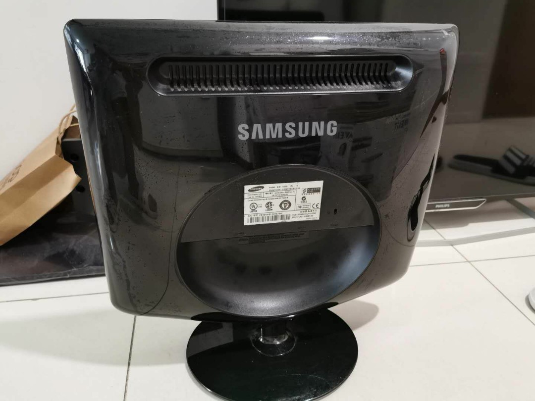 Samsung 19inch monitor, Computers & Tech, Parts & Accessories, Monitor ...