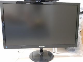 (Category: ) located in . Submitted by onetrade168 (Listing ID 1042195207, Image 1). Description: .