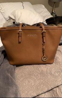 Titip Jual Michael Kors tote